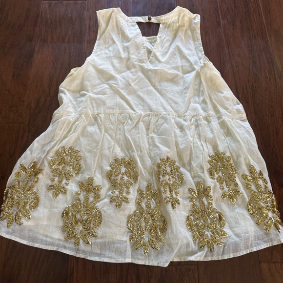 Anthropologie sequined top - Picture 8 of 8